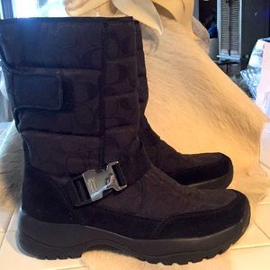 Coach embossed snow boots